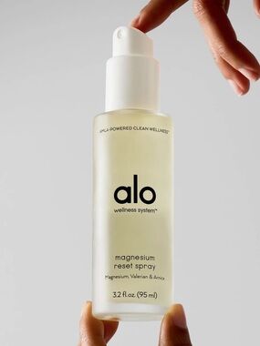 ALO Yoga Glow System Magnesium Reset Spray
